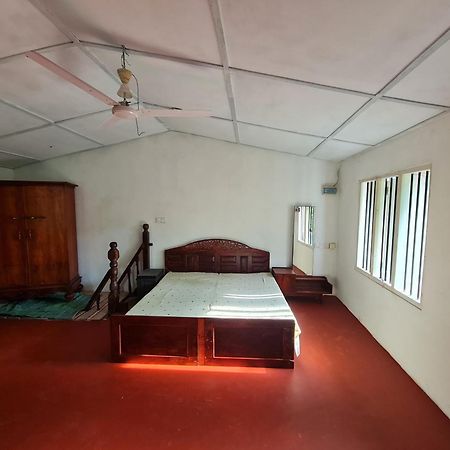 Hill Side Kings Villa Hikkaduwa Exterior photo