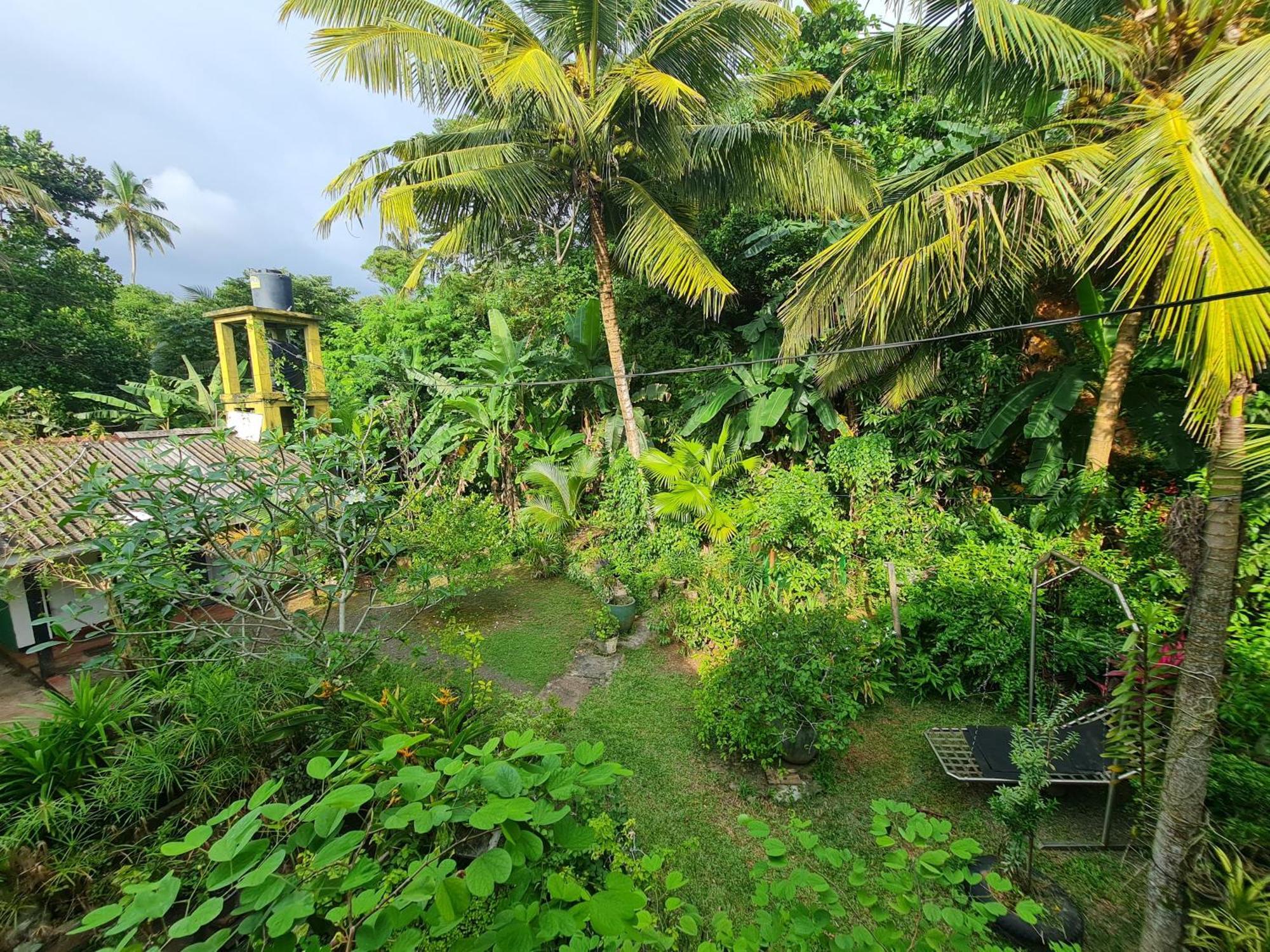 Hill Side Kings Villa Hikkaduwa Exterior photo