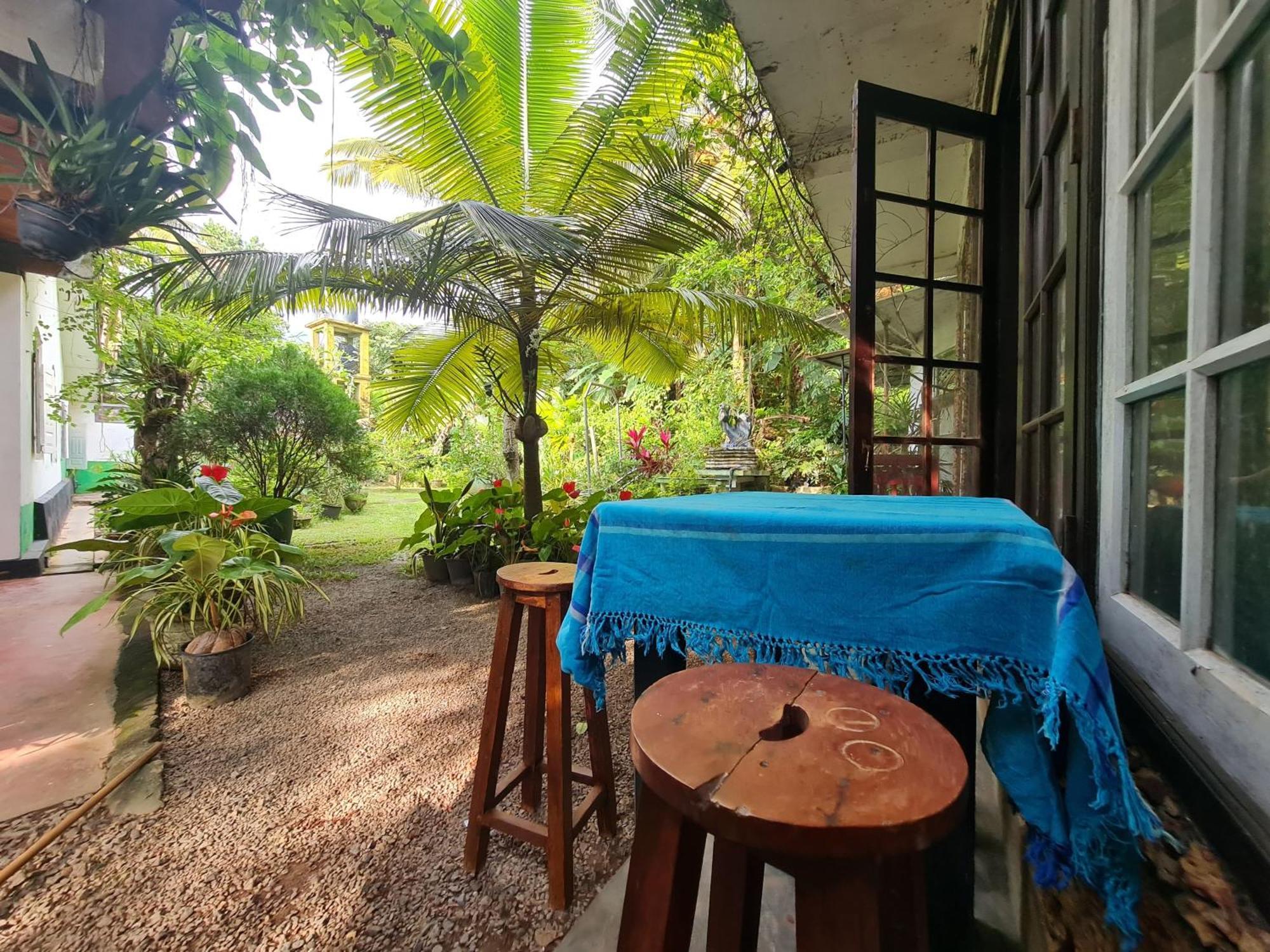 Hill Side Kings Villa Hikkaduwa Exterior photo